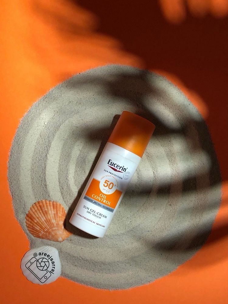 img_5547-2 EUCERIN Sun Oil Control Gel Crème Solaire Invisible Toucher Sec SPF50 – Image 1