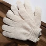 Pair de Gants Exfoliant Pour le Corps:
Gant Exfoliant Douceur – Pour une peau lisse et éclatante: – Image 3
