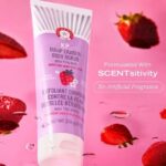 🍓 First Aid Beauty – KP Bump Eraser Body Scrub (226g) – Image 4