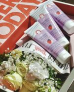 🍓 First Aid Beauty – KP Bump Eraser Body Scrub (226g) – Image 3