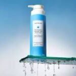 NATURIUM – The Energizer Gel Douche Énergisant à l’Acide Mandélique – Image 5