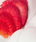 EOS Lait Corporel Hydratant 24H – Strawberry Dream 🍓✨ – Image 2