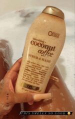 🌴 OGX Smoothing + Coconut Coffee – Gel Douche Gommant 2 en 1 (577 ml) – Image 5
