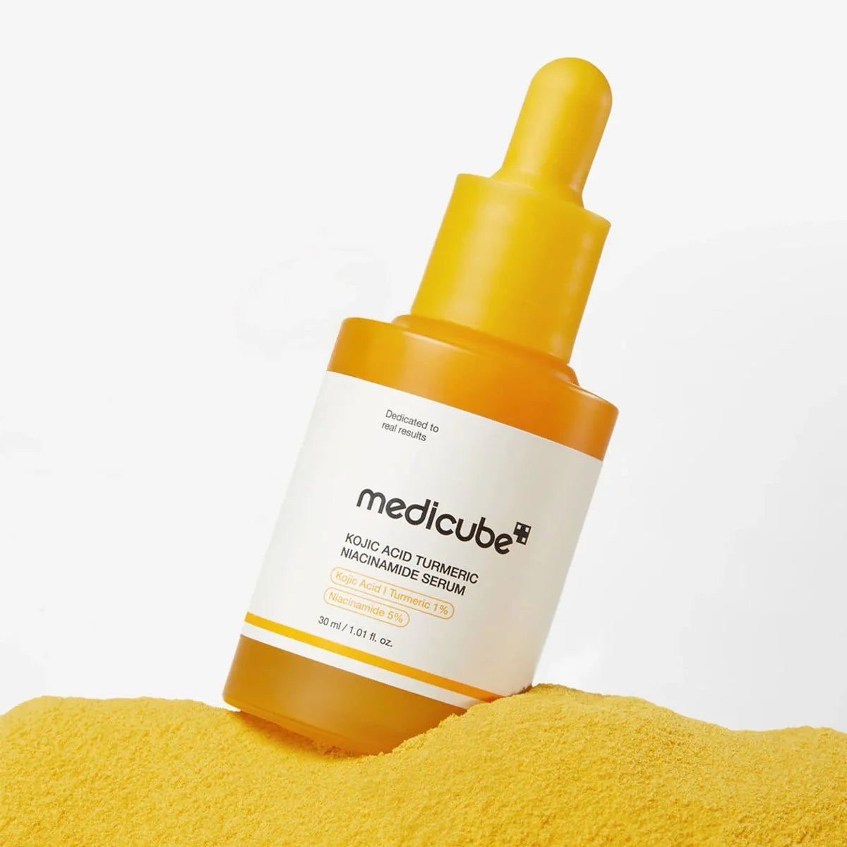 MEDICUBE – Sérum Éclaircissant Kojic Acid + Turmeric