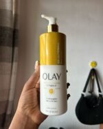 OLAY Vitamines C Brightening Body Lotion Lait Hydratant Revitalisant Pour le Corps – Image 2