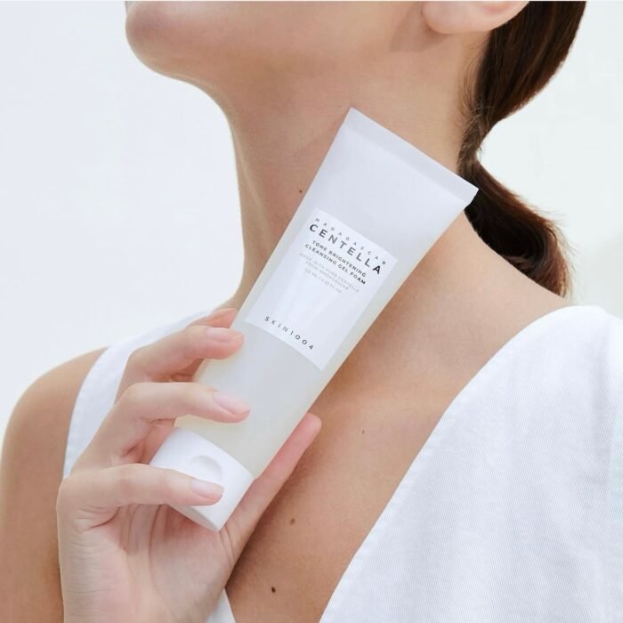 SKIN1004 Madagascar Centella Tone Brightening Gel Nettoyant Éclat Anti-Taches – Image 3